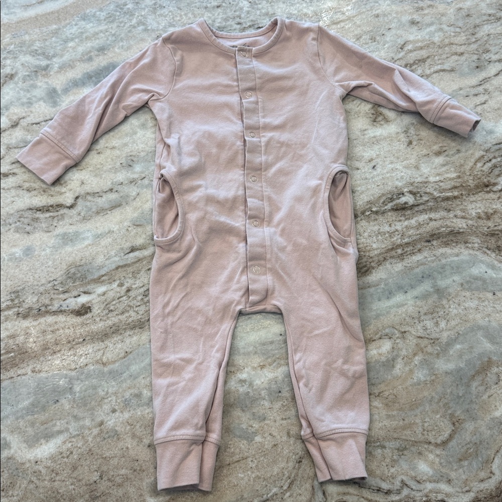 Pehr essential romper size 6-12 months